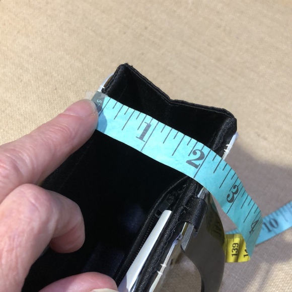 Mother of Pearl/Shell Purse - Picture 11 of 11